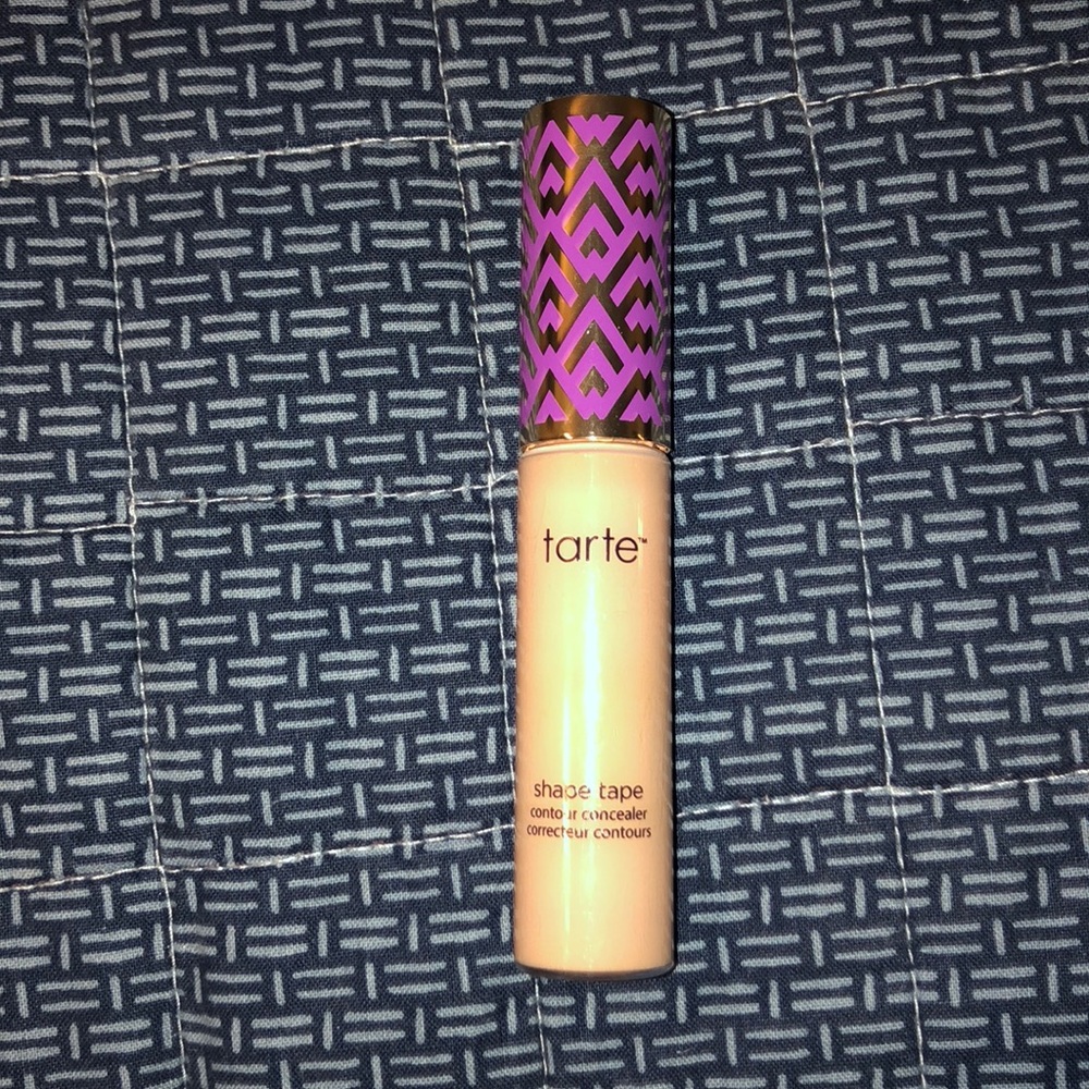 Tarte Shape Tape Contour Concealer makeup
